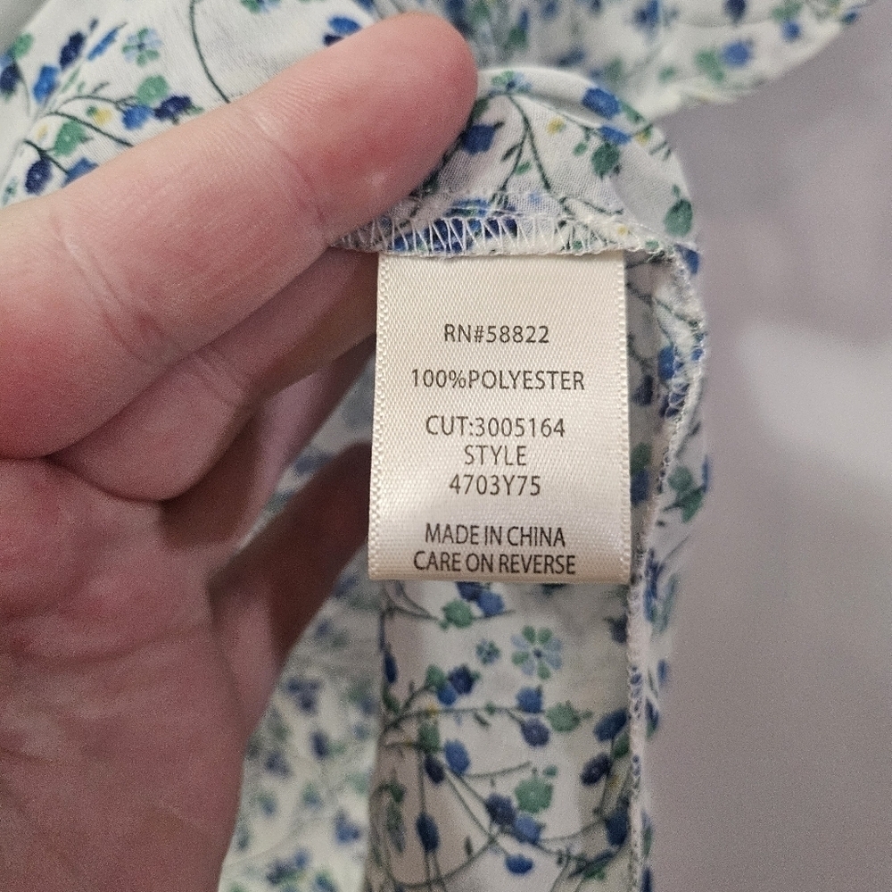 Max studio off the shoulder floral blouse! - Picture 4 of 6